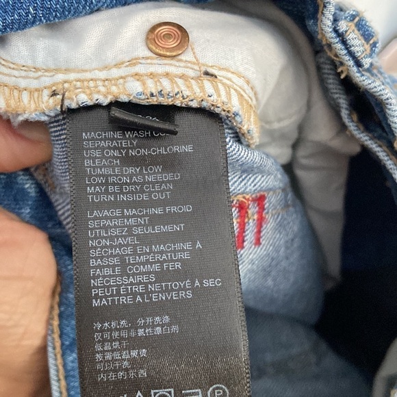 BDG quilt patch relaxed fit jean - Picture 7 of 8